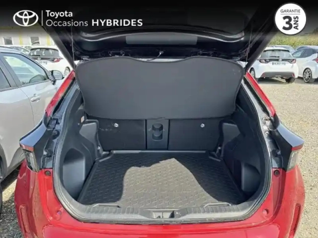 Toyota Yaris cross 116h gr sport my22 — photo 10