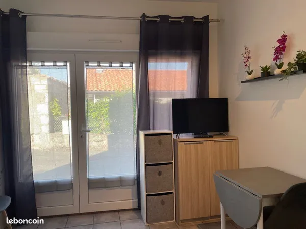 Location studio meublé