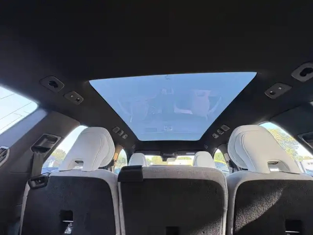 Volvo Ex90 twin performance awd 517 ch 1edt — photo 43