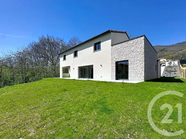 Maison 6 pièces 228 m²