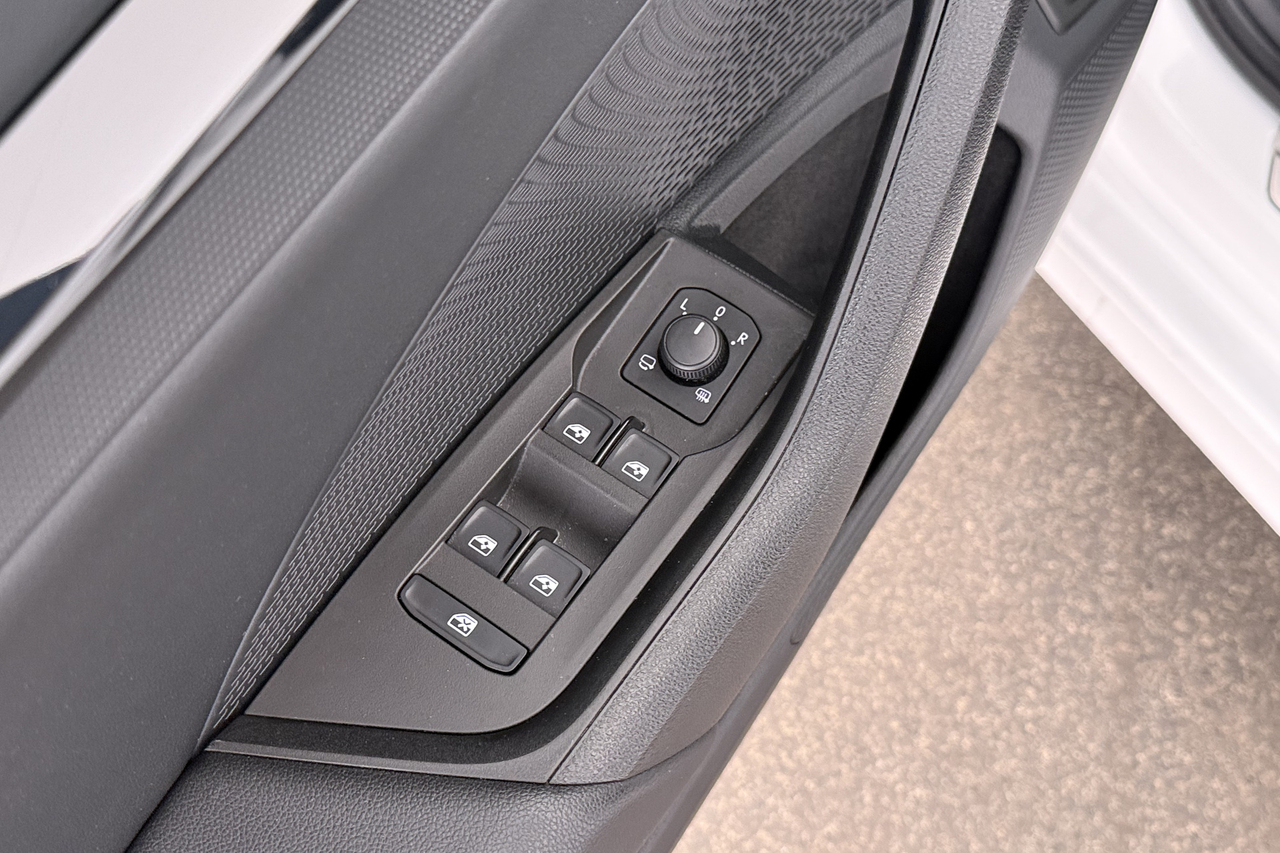 Skoda Octavia Combi — photo 24