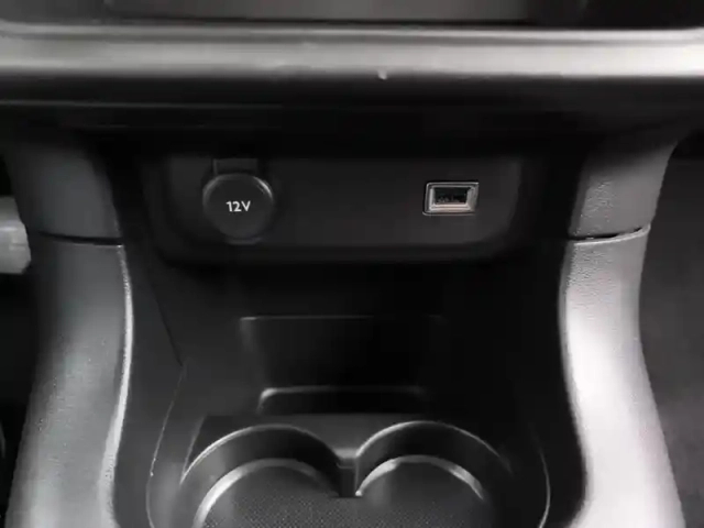 Citroën C3 puretech 110 ch bvm6 max — photo 13