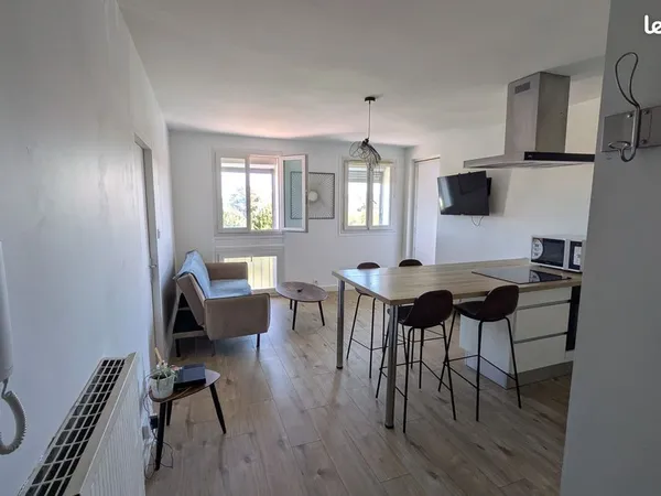 Appartement meublé 4 chambres - 85m² - 3e étage - Toulouse (Faourette)