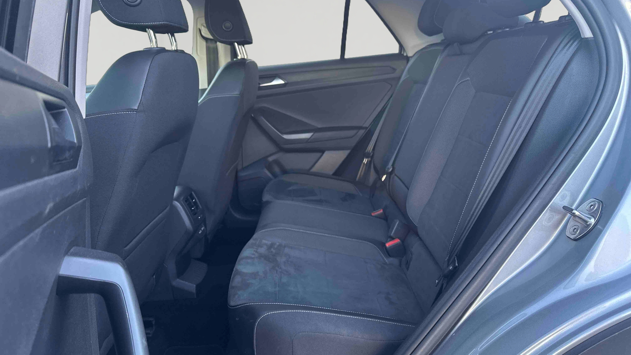 Volkswagen T-Roc 1.5 TSI EVO 150 Start/Stop DSG7 — photo 12