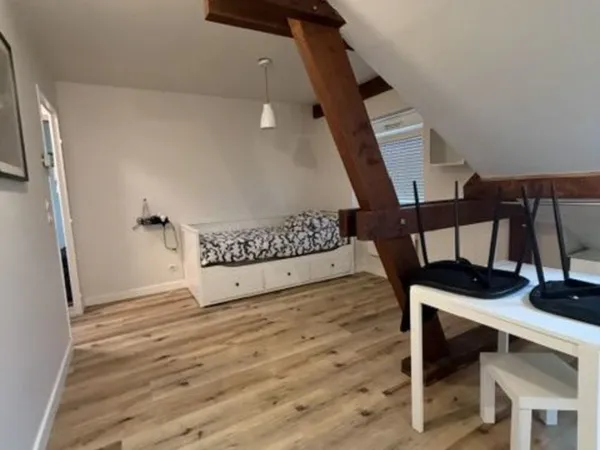 Studio METZ DEVANT LES PONTS