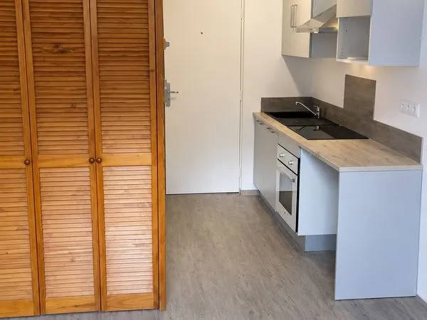 Studio 1 pièce 18 m²