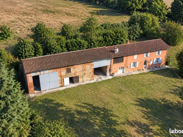 Maison 8 pièces 160 m²
