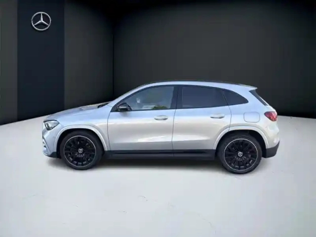 Mercedes Gla 200 d amg line — photo 2