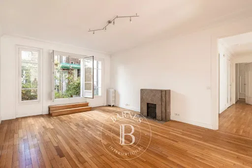 Appartement 6 pièces 184 m²