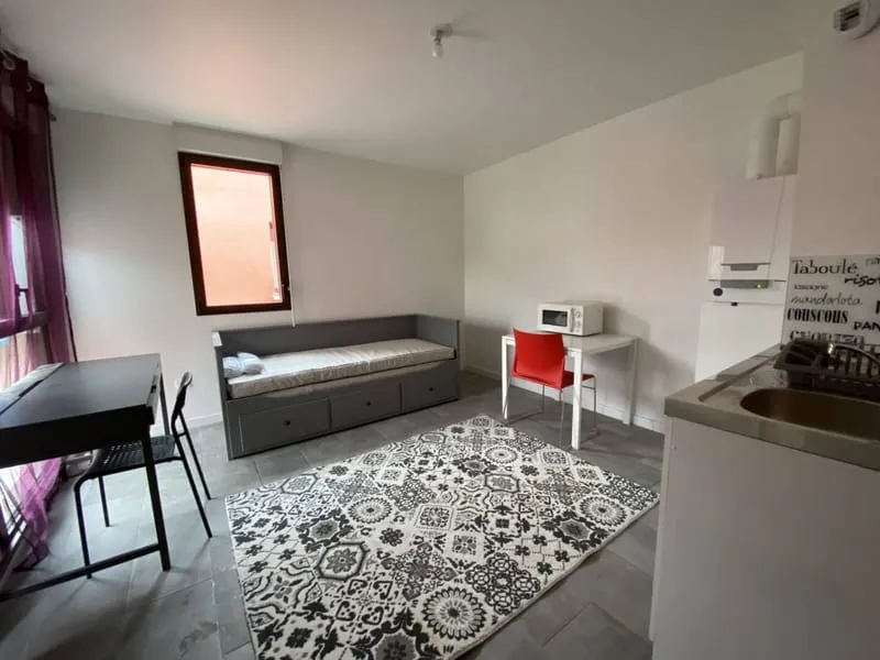 Photo 1