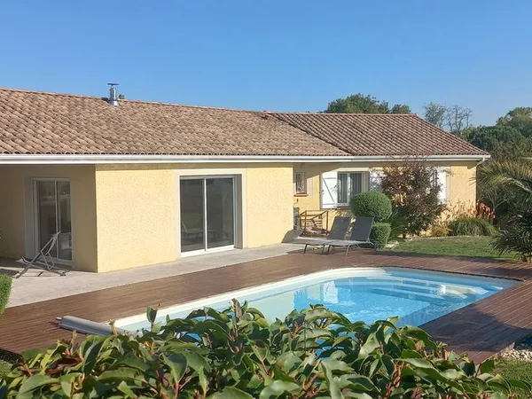 Maison T5-124m²-Piscine-Terrain arboré de 1550m²-Lasserre-Pradère