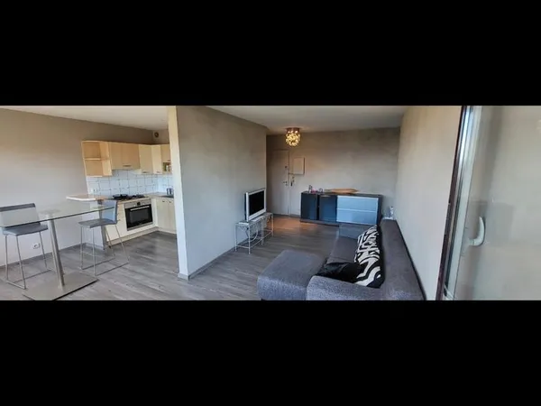 Dernier étage, vue Salève — T2 meublé 50 m² — Annemasse