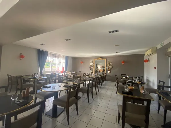 Murs et Fonds d'un hôtel/restaurant proche de LIMOGES !