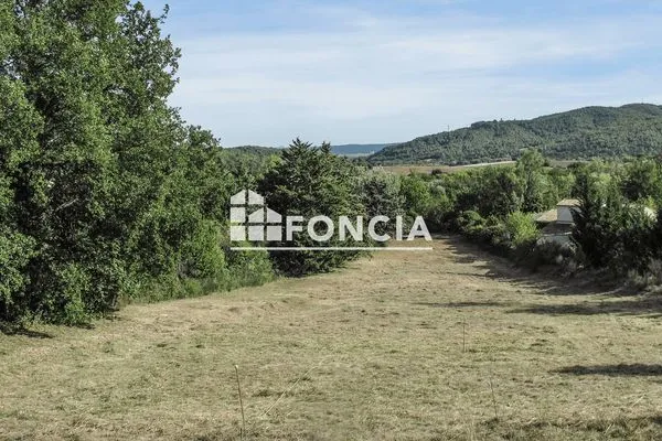 Terrain 3158 m²