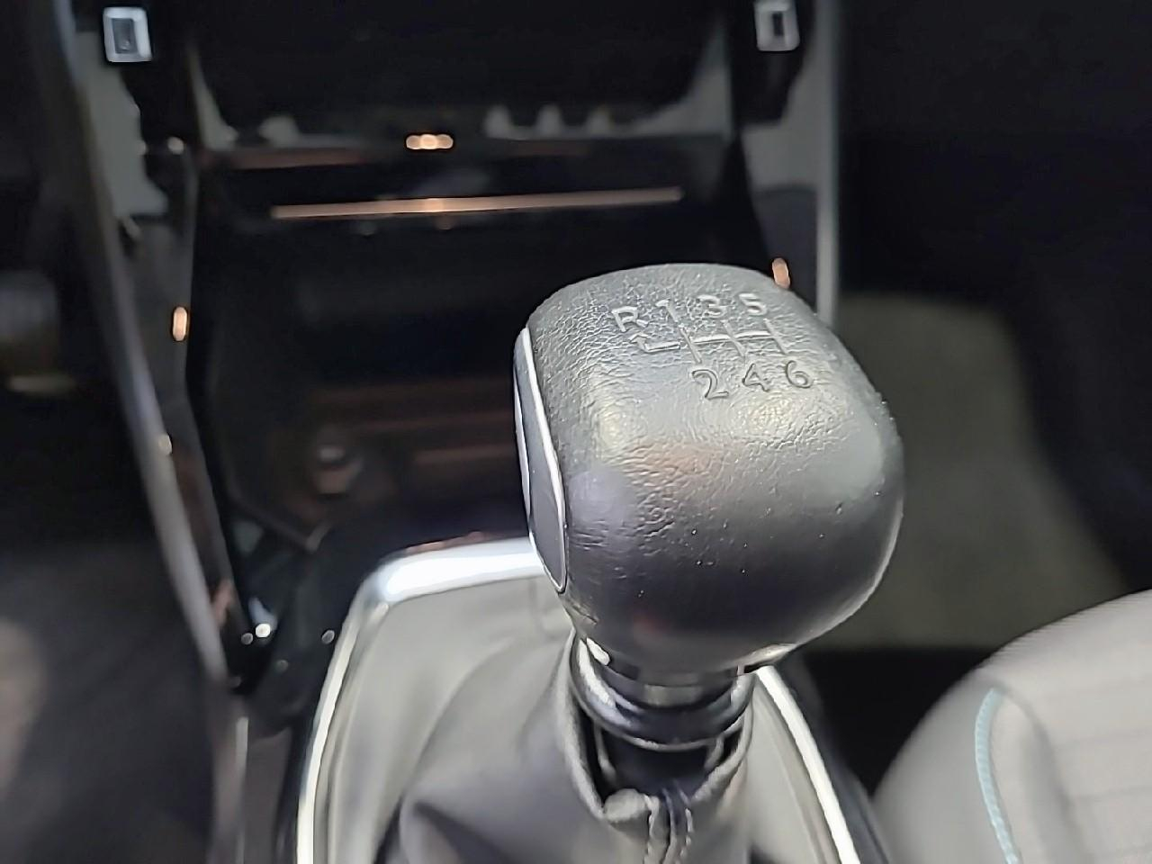 Peugeot 208 puretech 100 s&s bvm6 allure — photo 19