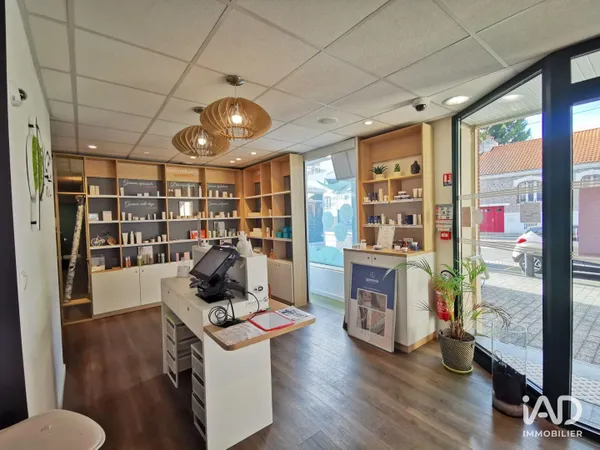 Local commercial 209 m²