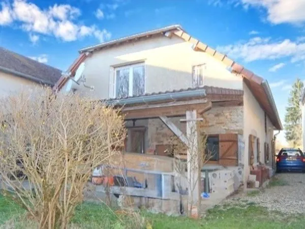 Maison à vendre 5 pièces proche de VILLERS FARLAY (39)
