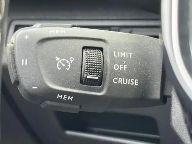 Peugeot 3008 1.5 bluehdi 130ch s&amp;s allure pack eat8 — photo 11