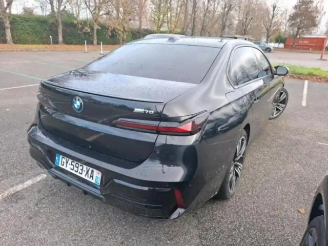 Bmw I7 m70 xdrive 659ch m performance — photo 2
