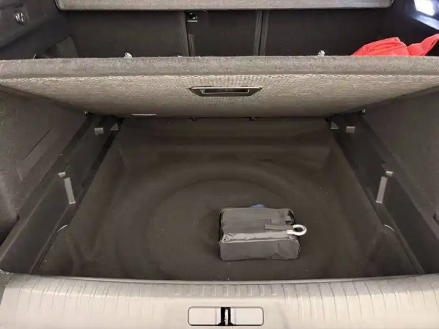 Peugeot 3008 hybrid 145 e-dcs6 — photo 131