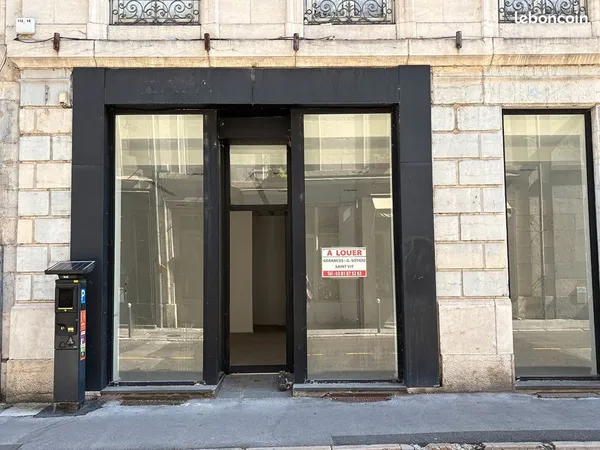 Local commercial 80 m² BESANCON