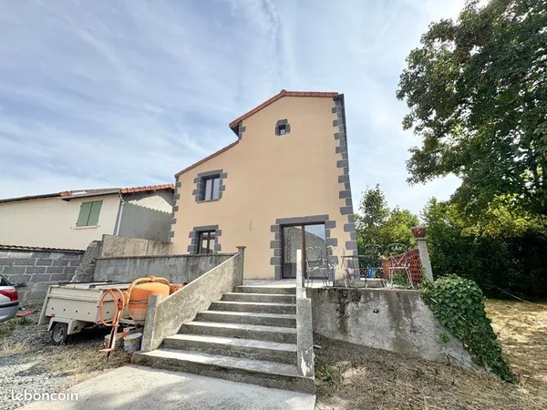 Maison entièrement rénovée - Ennezat