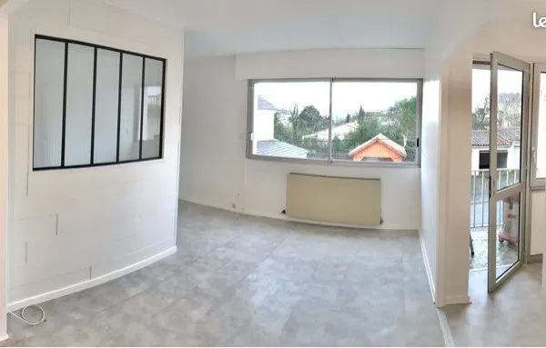 T1 bis non meublé de 36 m², parking et balcon