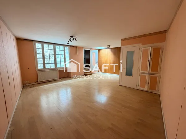 IMMEUBLE CENTRE VILLE A NIORT 150 m2 A RENOVER