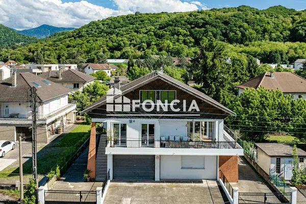 Maison 12 pièces 312 m²