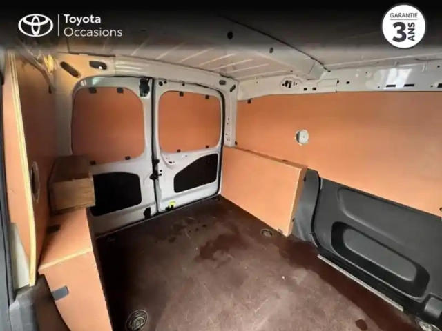 Toyota Proace city medium 100 d-4d business rc23 — photo 10
