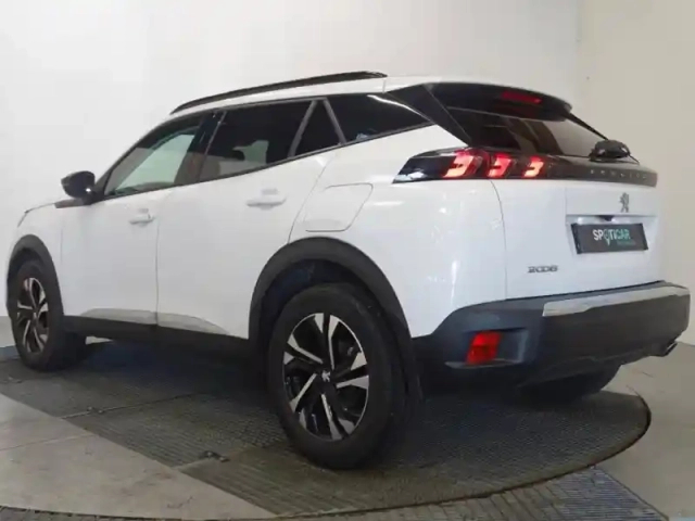 Peugeot 2008 1.5 bluehdi 130ch s&amp;s allure pack eat8 — photo 3