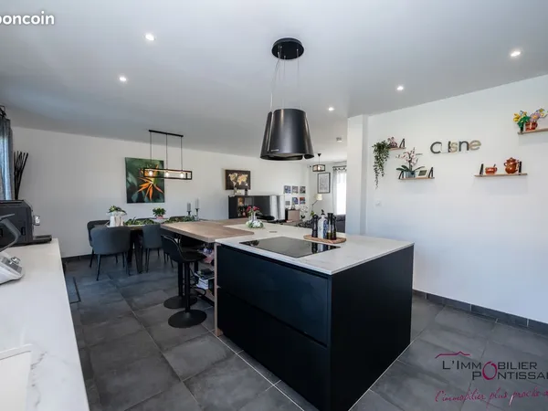 Maison 6 pièces 152 m²