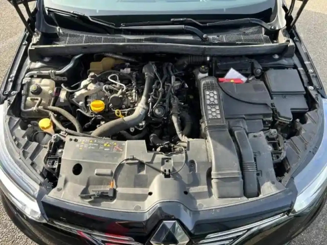 Renault Megane 1.3 tce 160ch fap gt-line edc — photo 12