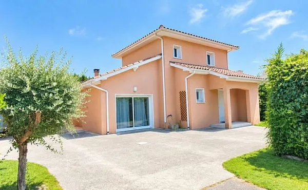 Maison 6 pièces 160 m²