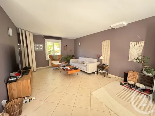 Maison 6 pièces 157 m²