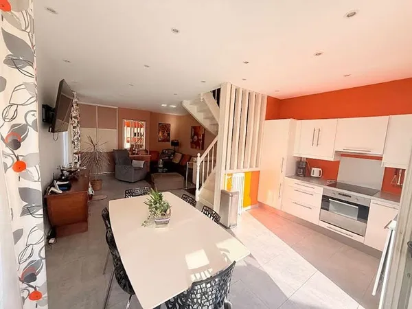 Maison 4 pièces 77 m²