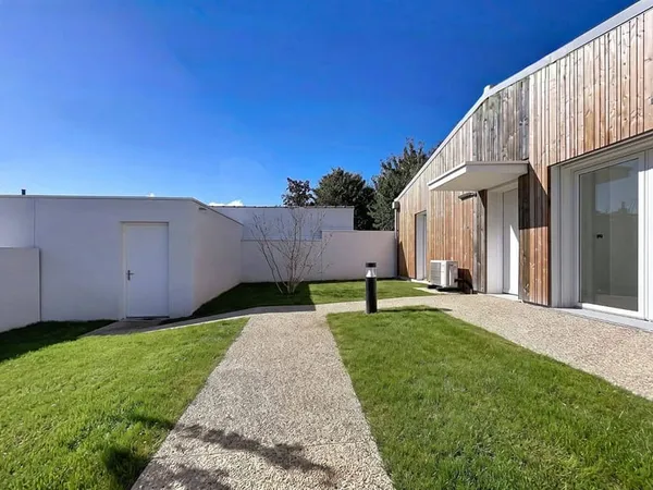Maison de plain-pied 5 pièces 93 m²