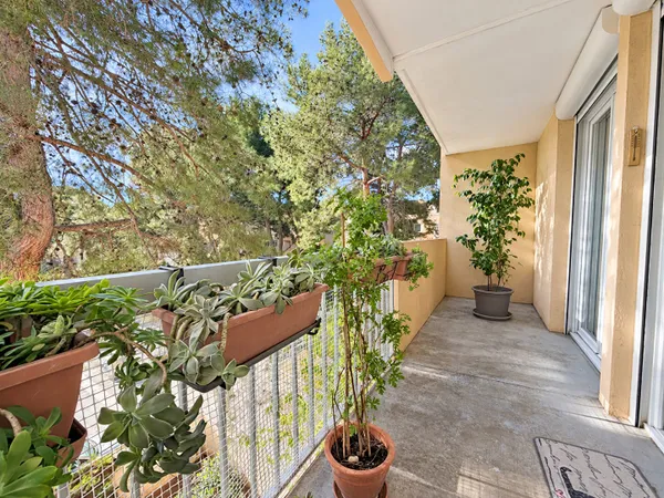 Appartement T3 de 67 m² avec parking et cave - Secteur Lemasson