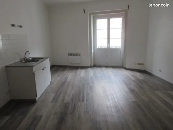 Studio 1 pièce 27 m²