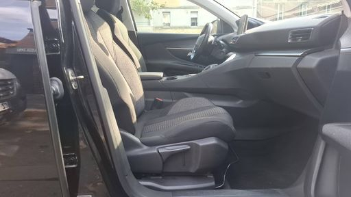 Peugeot 3008 1.5 BlueHDi 130 EAT8 - Active Business – 2019 – 135656 km – Diesel – Boîte Automatique — photo 10