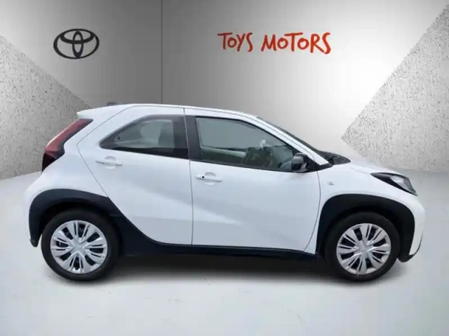 Toyota Aygo 1.0 vvt-i 72 dynamic / pack zen — photo 6