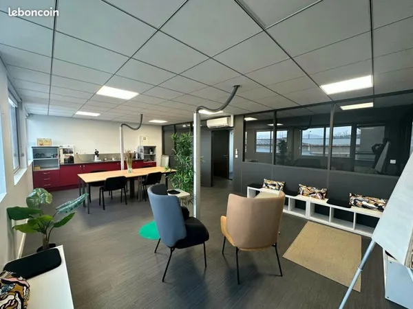 BUREAUX 410 m² COURNON-D'AUVERGNE