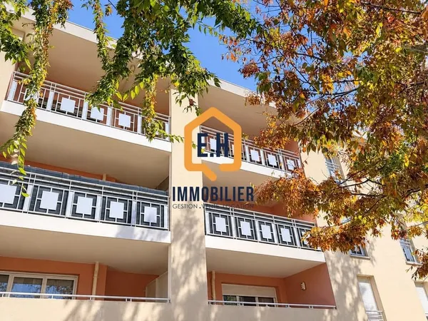 Toulon Est - Appartement T2 récent avec terrasse sans vis a v