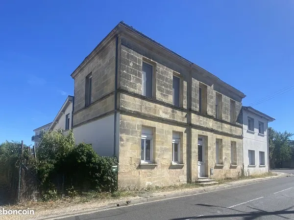 Appartement T4 de 110m² (loi carrez) avec Jardin privatif de 65 m²