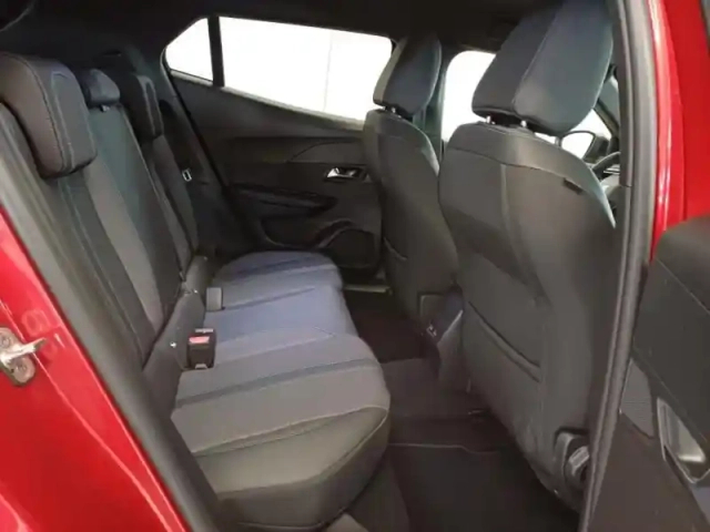 Peugeot 2008 1.2 puretech 130ch s&amp;s allure pack eat8 — photo 9