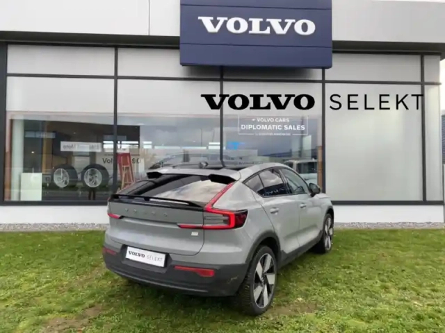 Volvo C40 recharge extended range 252ch ultimate — photo 18