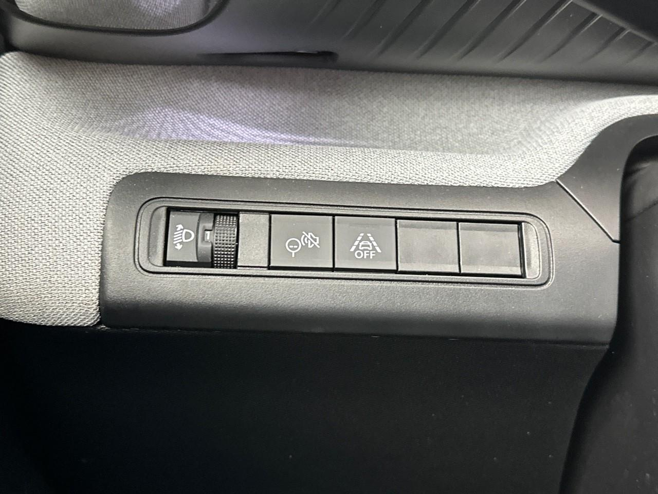 Citroën C3 Aircross hybride 145 ch aut plus — photo 16