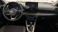 Toyota Yaris 116h Dynamic 5p MY22 — photo 11