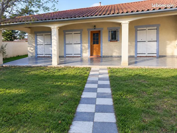 Maison T5 de plain-pied, 147 m², avec jardin