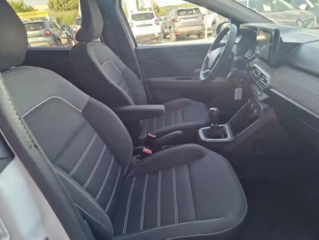 Dacia Jogger 5 places expression tce 110 — photo 26